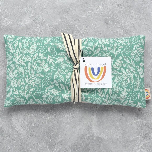 Soft Green Botanical & Mushrooms Weighted Eye Pillow - Picture 1 of 4